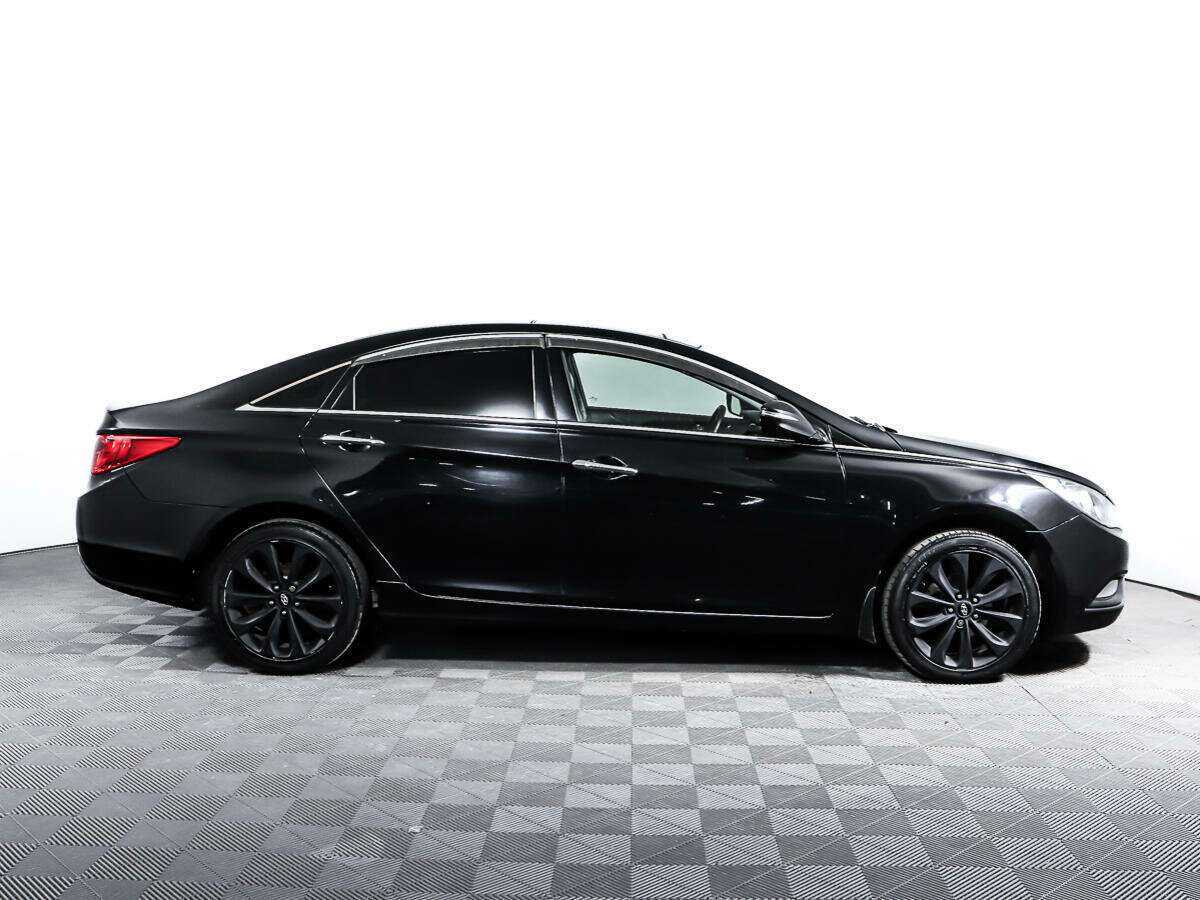 Hyundai Sonata с пробегом — 2011 год. Фото: #3