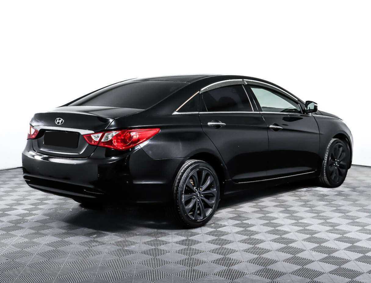 Hyundai Sonata с пробегом — 2011 год. Фото: #4