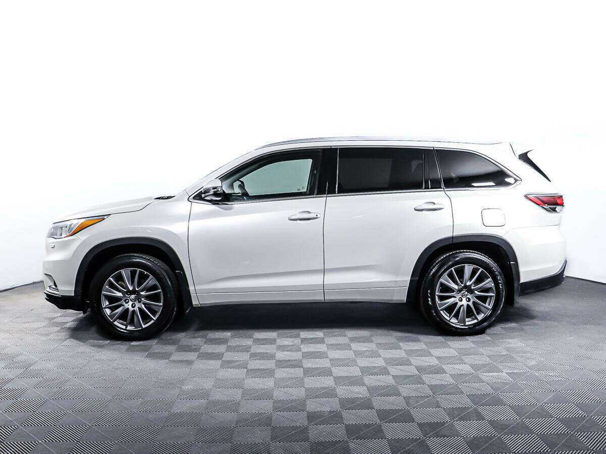 Toyota Highlander с пробегом — 2015 год. Фото: #7