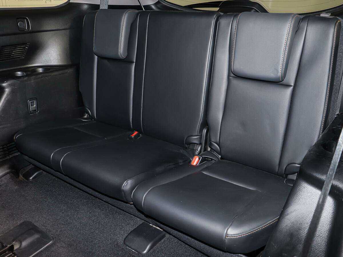 Toyota Highlander с пробегом — 2015 год. Фото: #12