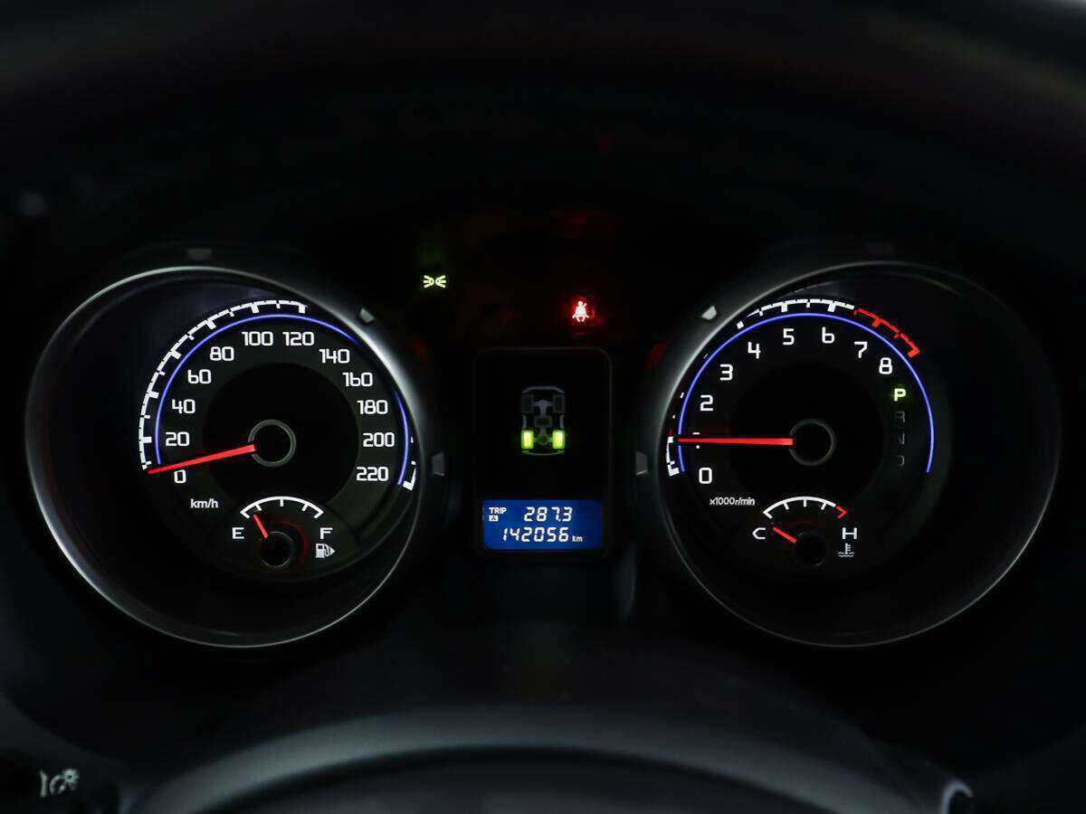 Mitsubishi Pajero с пробегом — 2008 год. Фото: #12