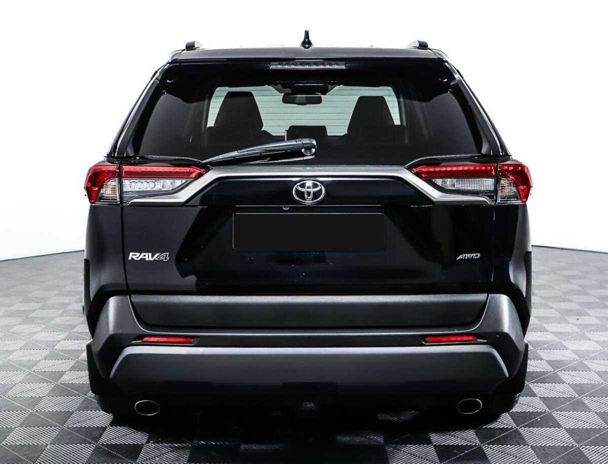 Toyota RAV4 с пробегом — 2020 год. Фото: #5