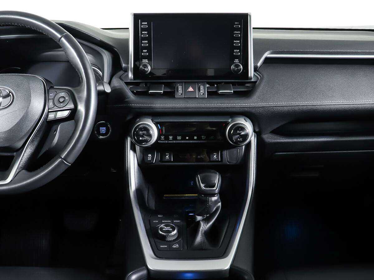 Toyota RAV4 с пробегом — 2020 год. Фото: #11