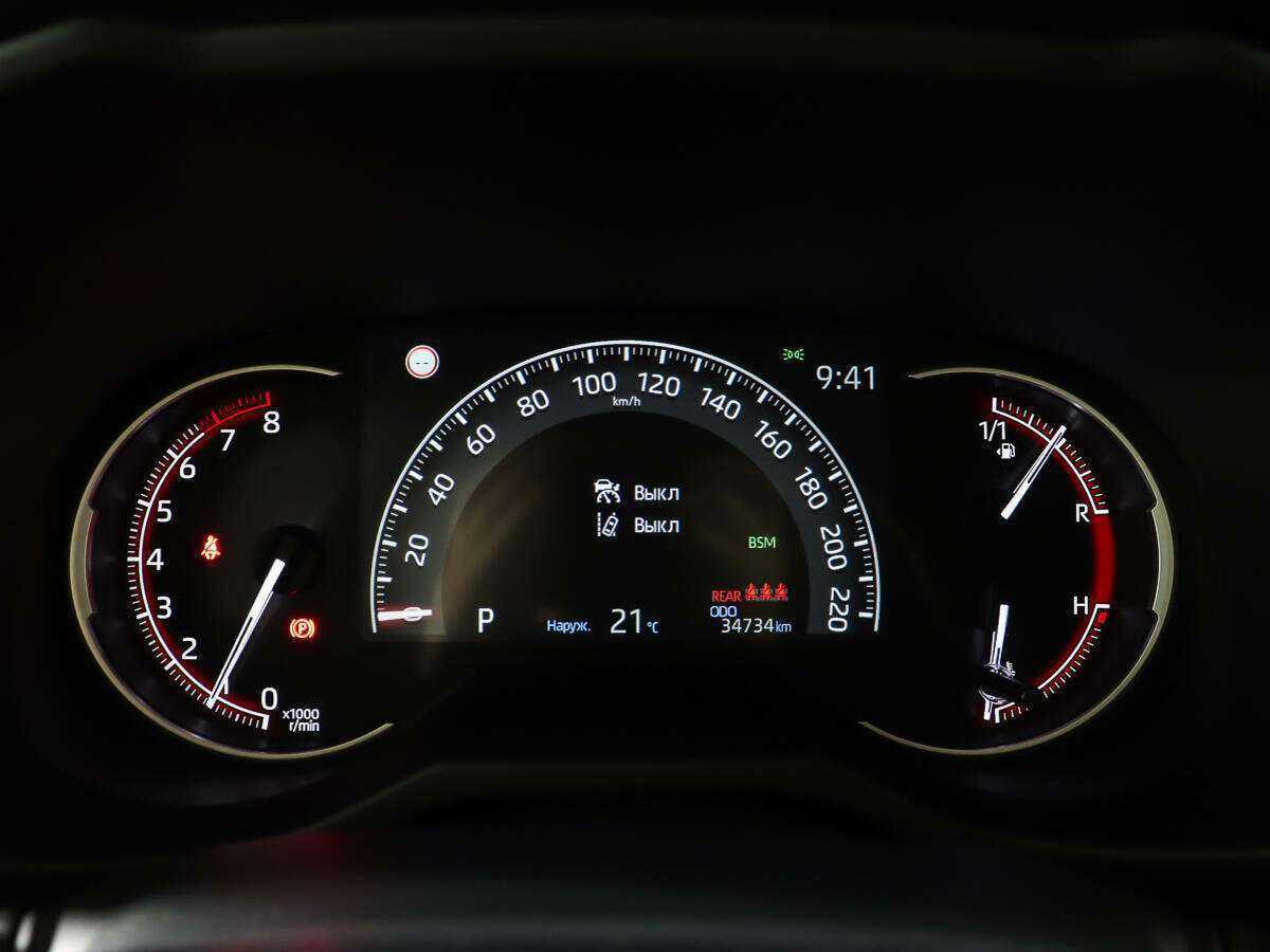 Toyota RAV4 с пробегом — 2020 год. Фото: #13