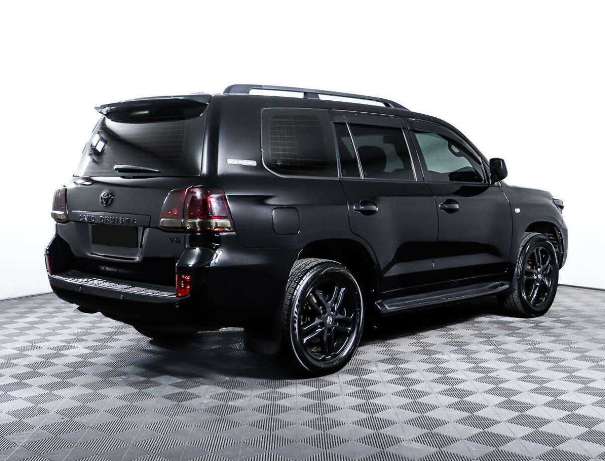 Toyota Land Cruiser с пробегом — 2011 год. Фото: #3