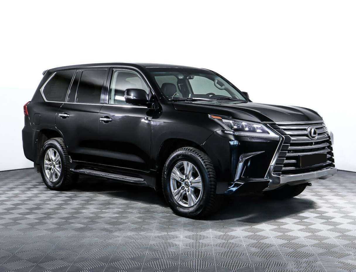 Lexus LX с пробегом — 2015 год. Фото: #2