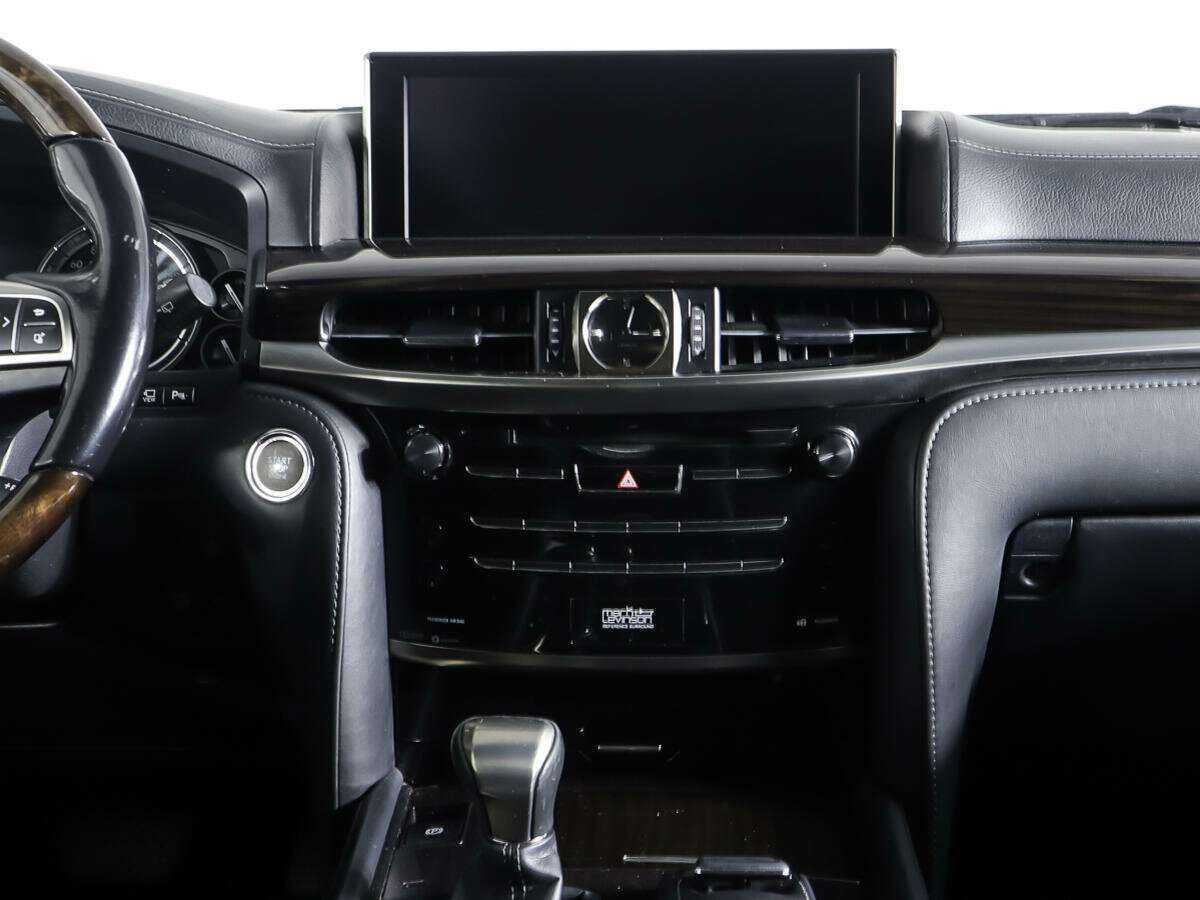 Lexus LX с пробегом — 2015 год. Фото: #11