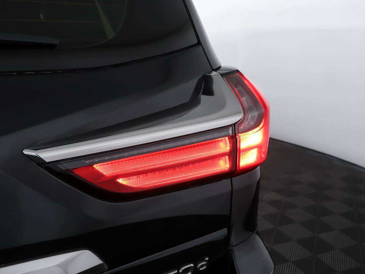 Lexus LX с пробегом — 2015 год. Фото: #24