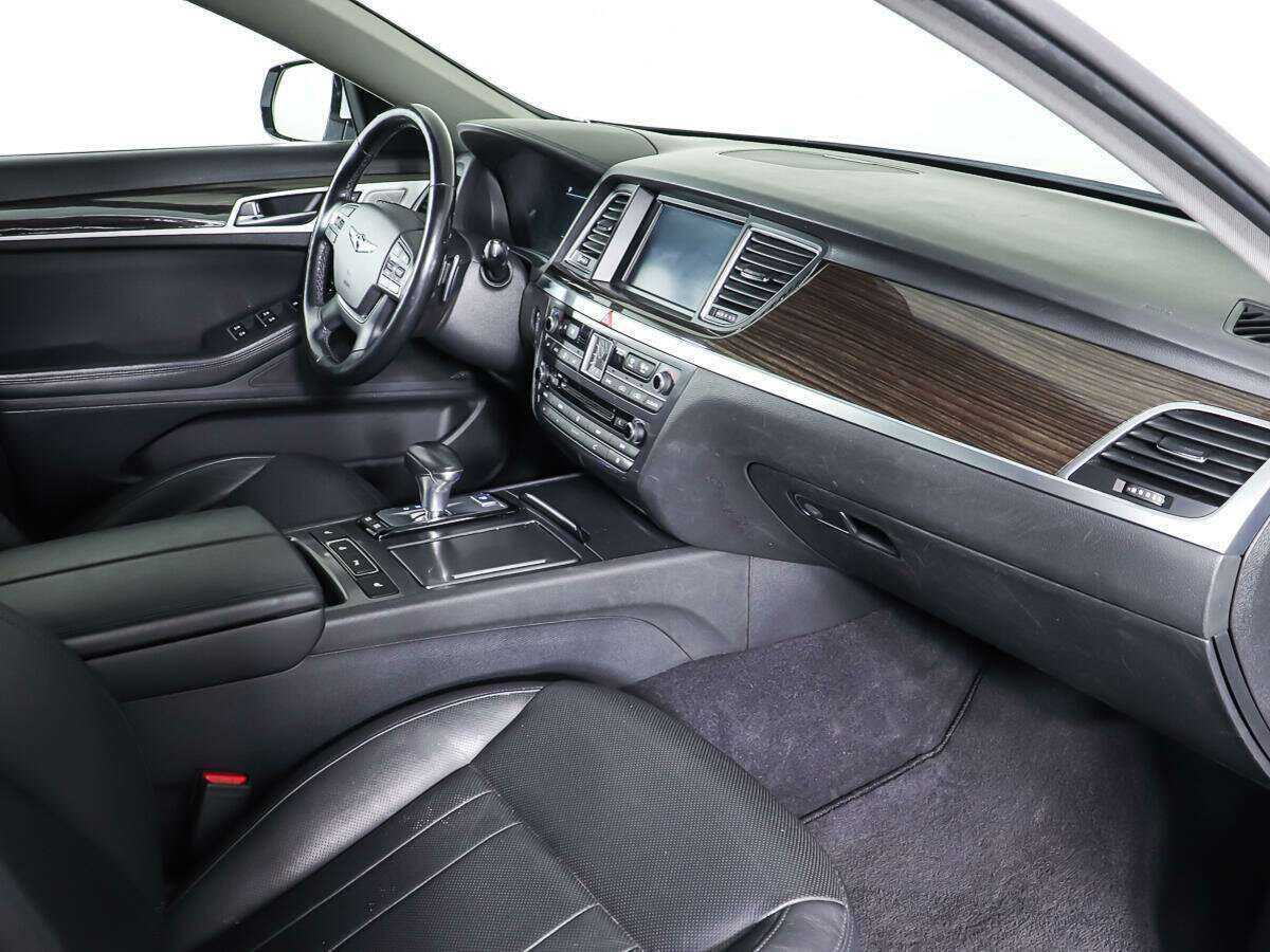 Genesis G80 с пробегом — 2017 год. Фото: #10