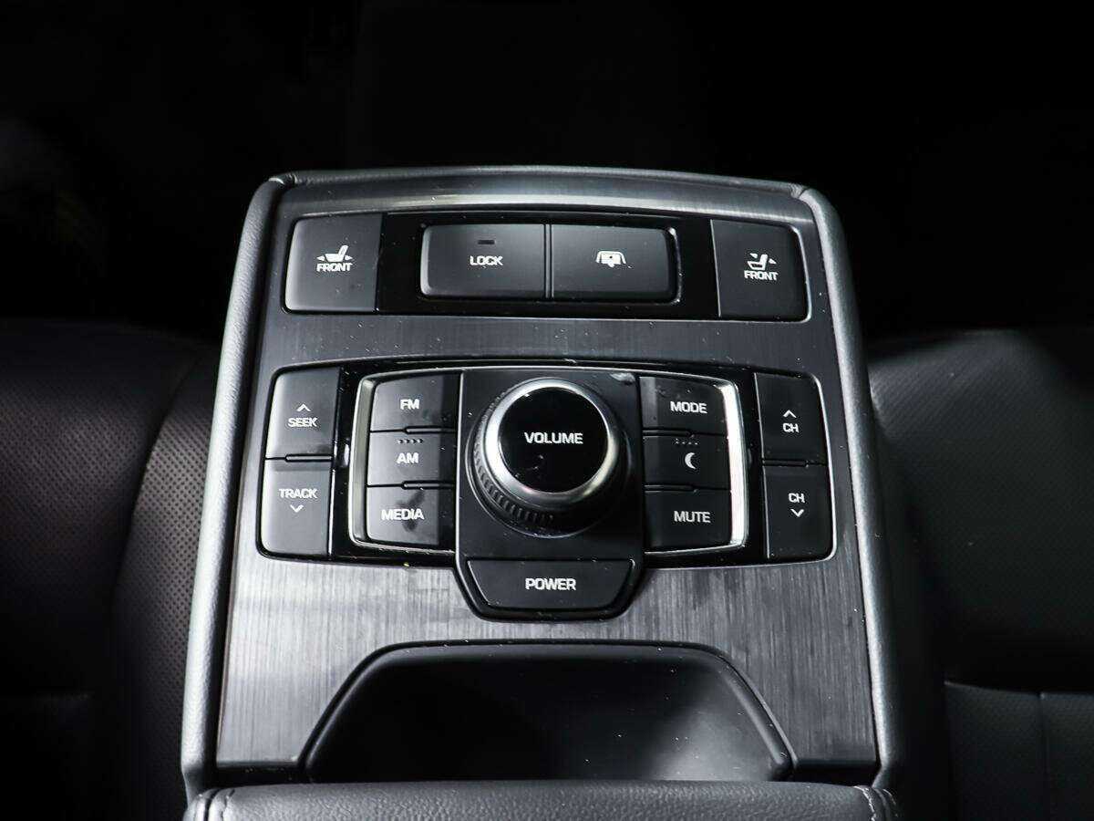 Genesis G80 с пробегом — 2017 год. Фото: #16