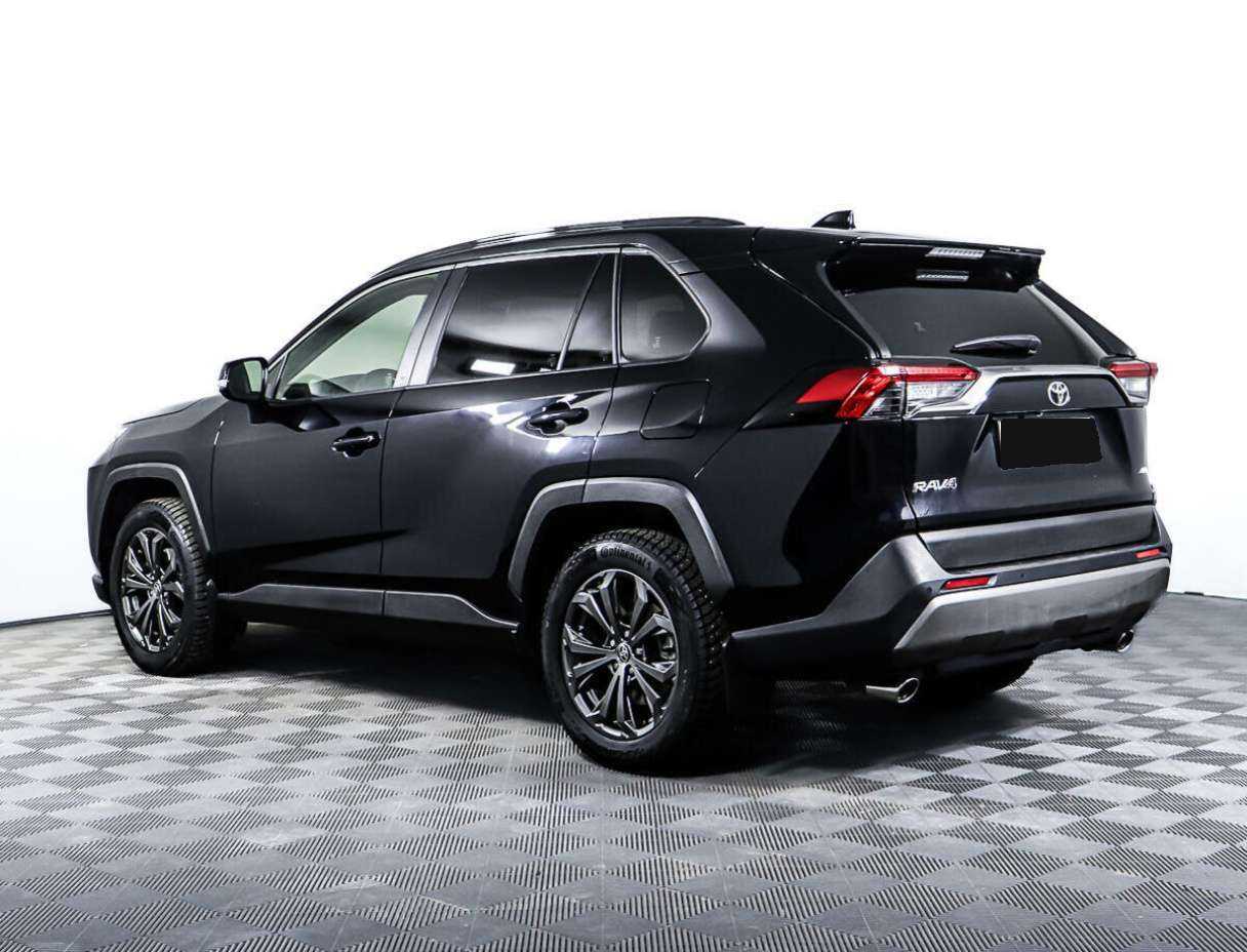 Toyota RAV4 с пробегом — 2022 год. Фото: #6