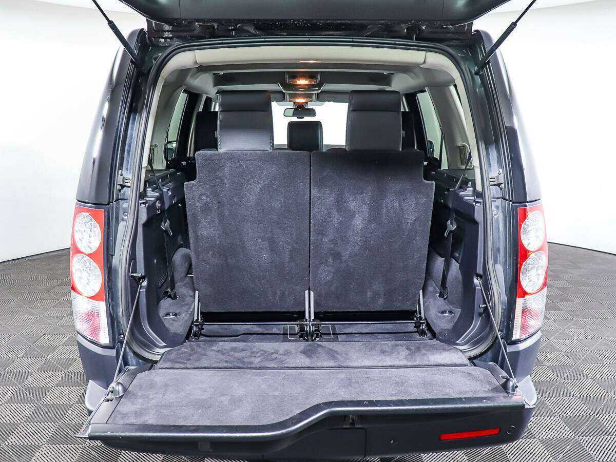 Land Rover Discovery с пробегом — 2010 год. Фото: #7