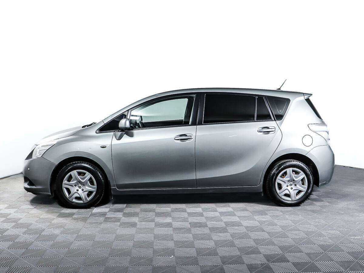 Toyota Verso с пробегом — 2011 год. Фото: #7