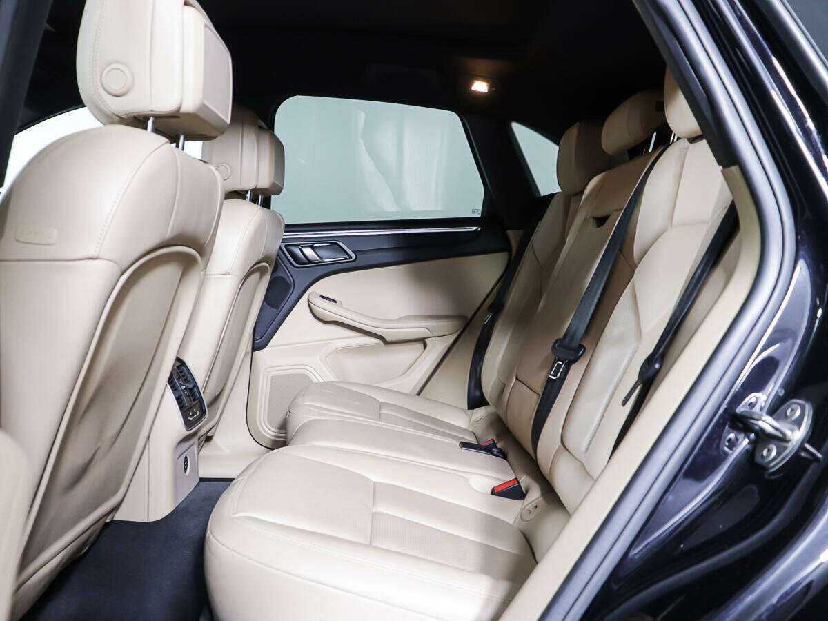 Porsche Macan с пробегом — 2019 год. Фото: #9