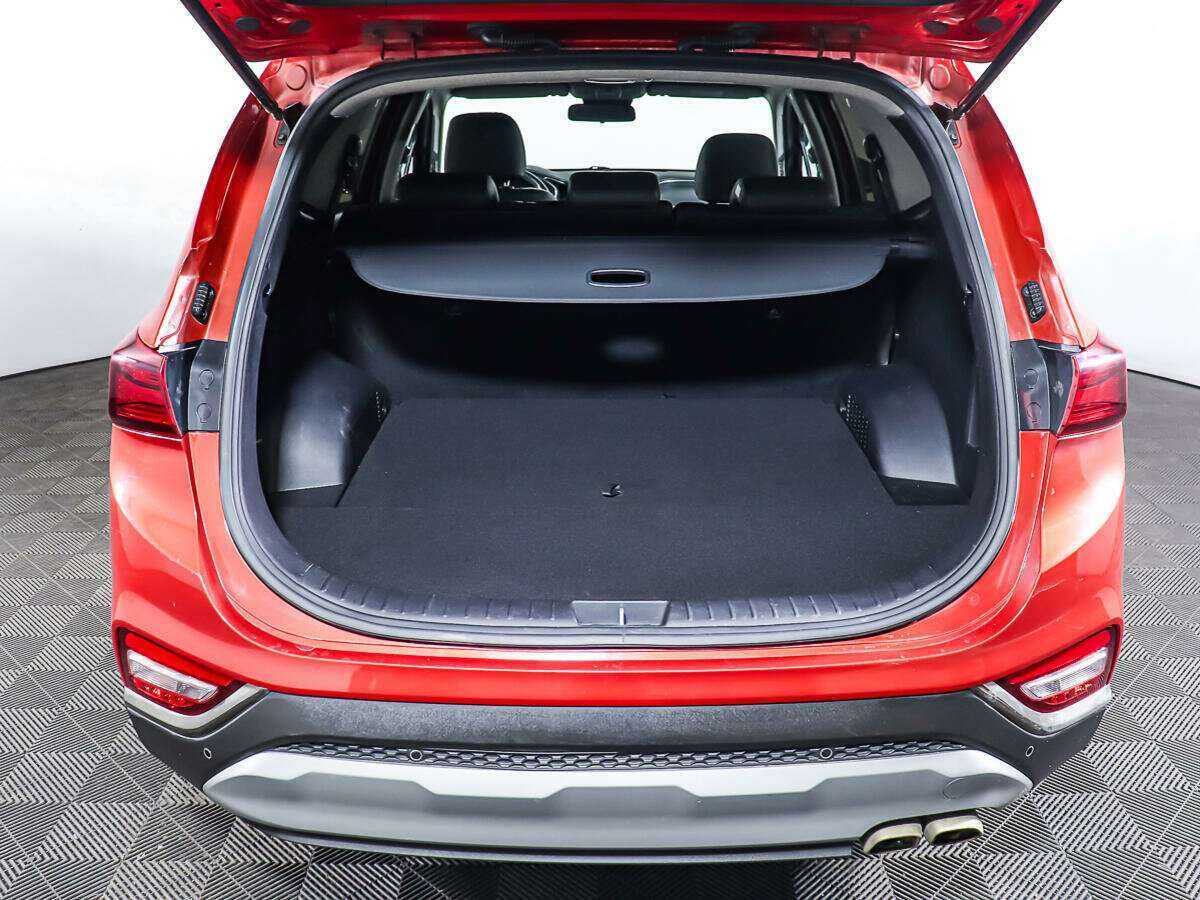 Hyundai Santa Fe с пробегом — 2018 год. Фото: #8