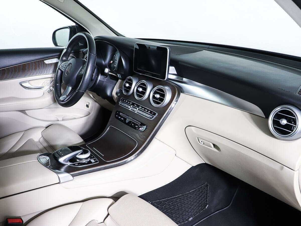 Mercedes-Benz GLC с пробегом — 2016 год. Фото: #8