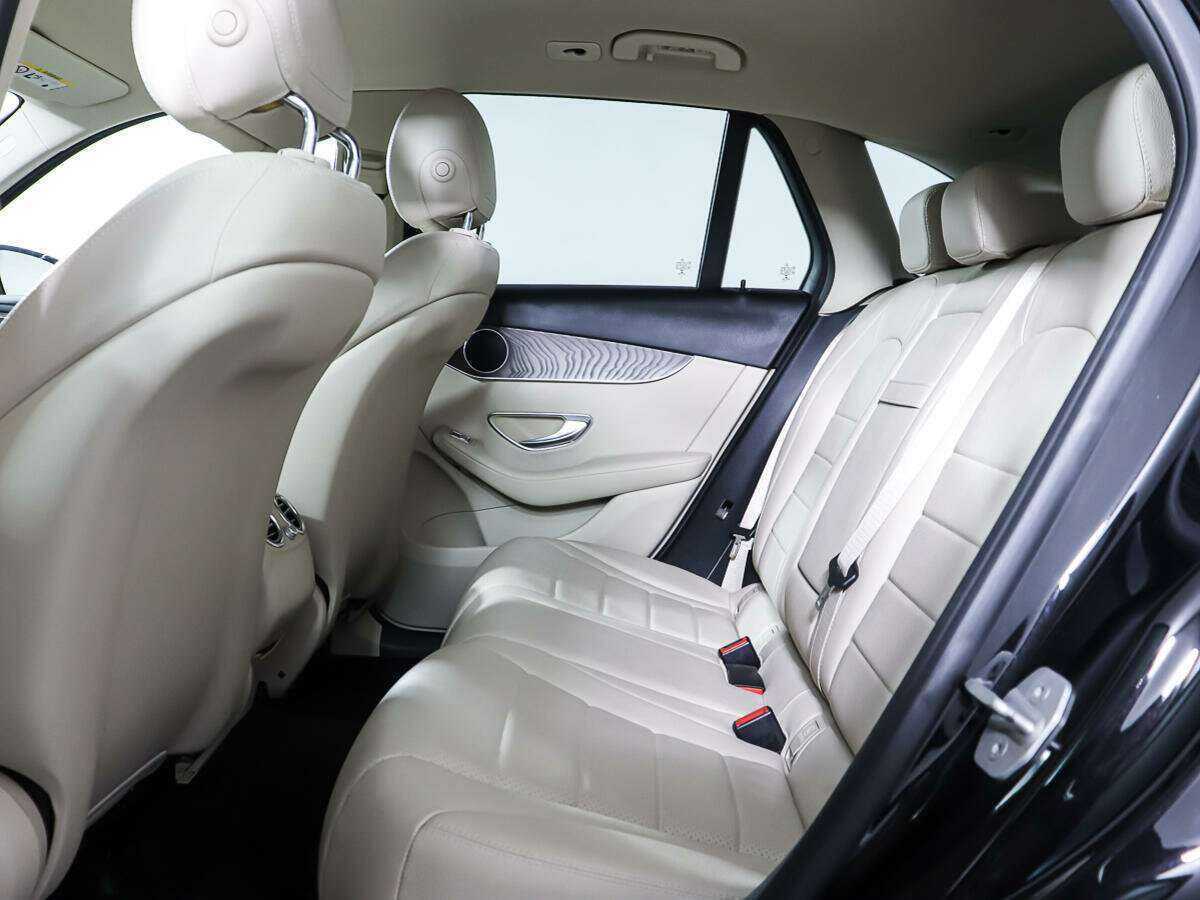 Mercedes-Benz GLC с пробегом — 2016 год. Фото: #9