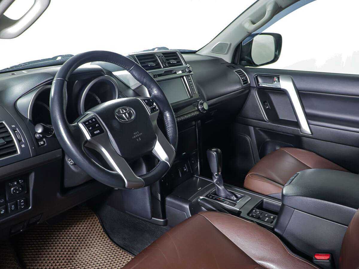 Toyota Land Cruiser Prado с пробегом — 2016 год. Фото: #14