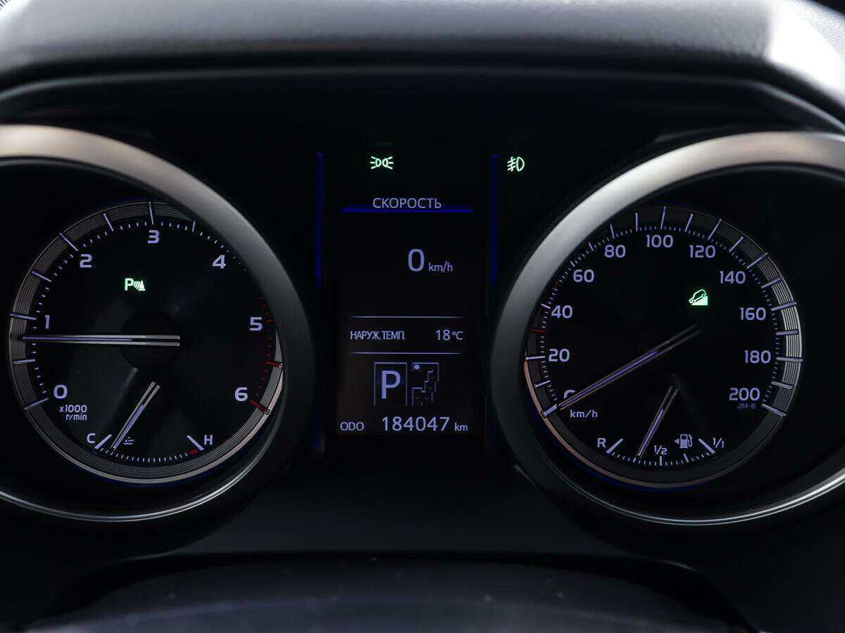 Toyota Land Cruiser Prado с пробегом — 2016 год. Фото: #15