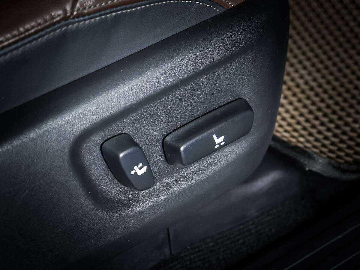 Toyota Land Cruiser Prado с пробегом — 2016 год. Фото: #17