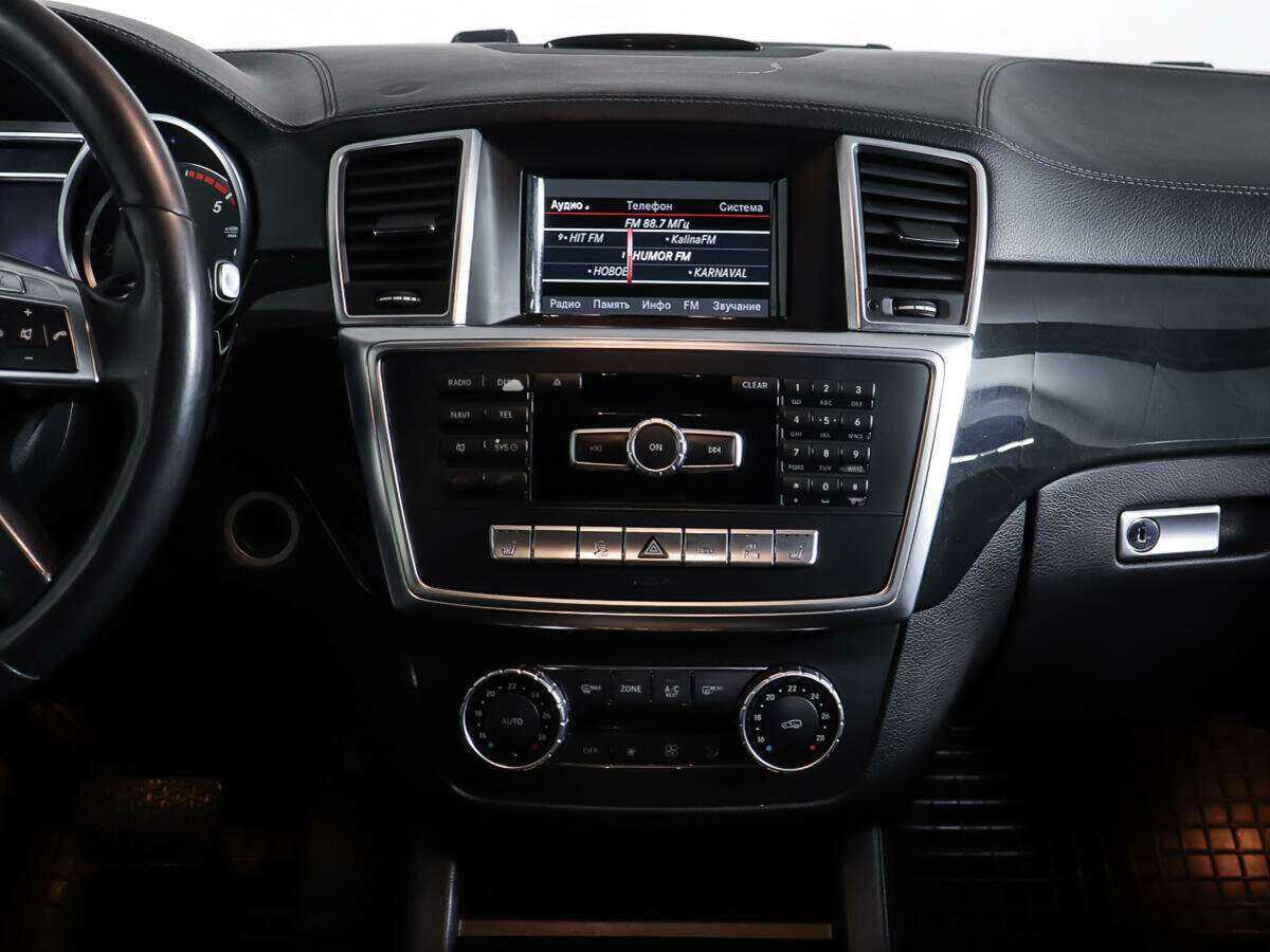 Mercedes-Benz GL-Класс с пробегом — 2013 год. Фото: #12