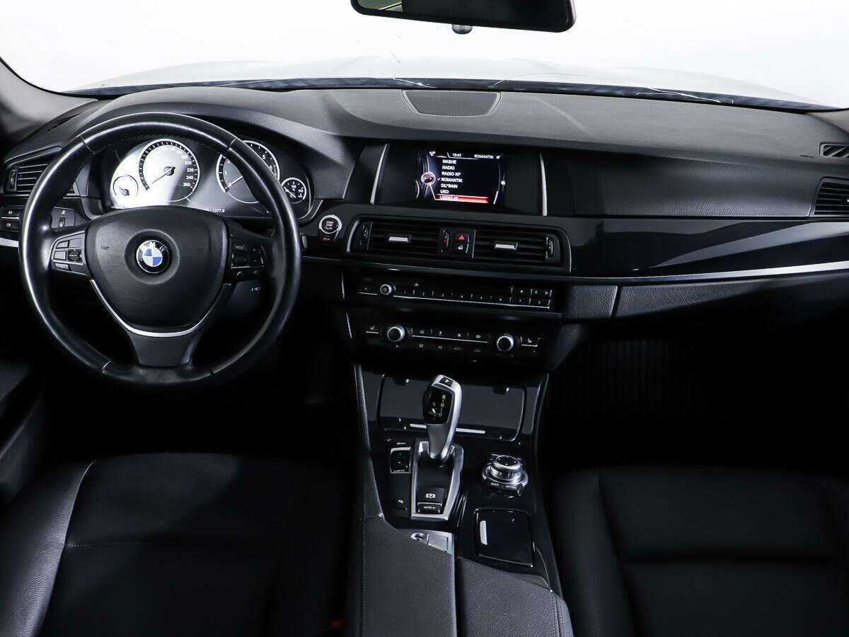 BMW 5 серии с пробегом — 2015 год. Фото: #10
