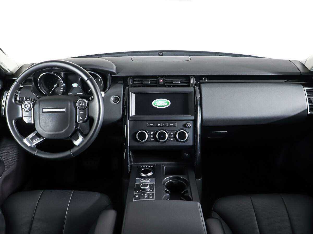 Land Rover Discovery с пробегом — 2018 год. Фото: #11