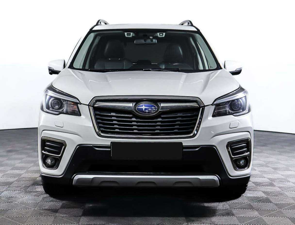 Subaru Forester с пробегом — 2019 год. Фото: #1