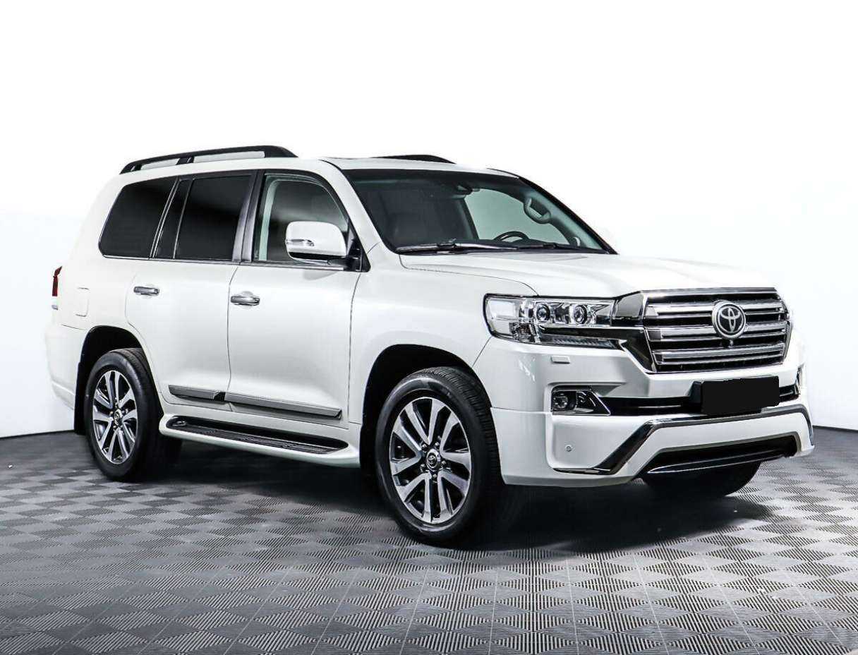 Toyota Land Cruiser с пробегом — 2016 год. Фото: #3