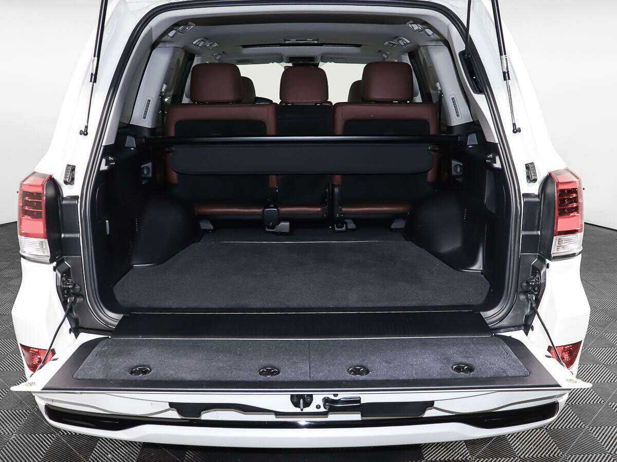 Toyota Land Cruiser с пробегом — 2016 год. Фото: #9