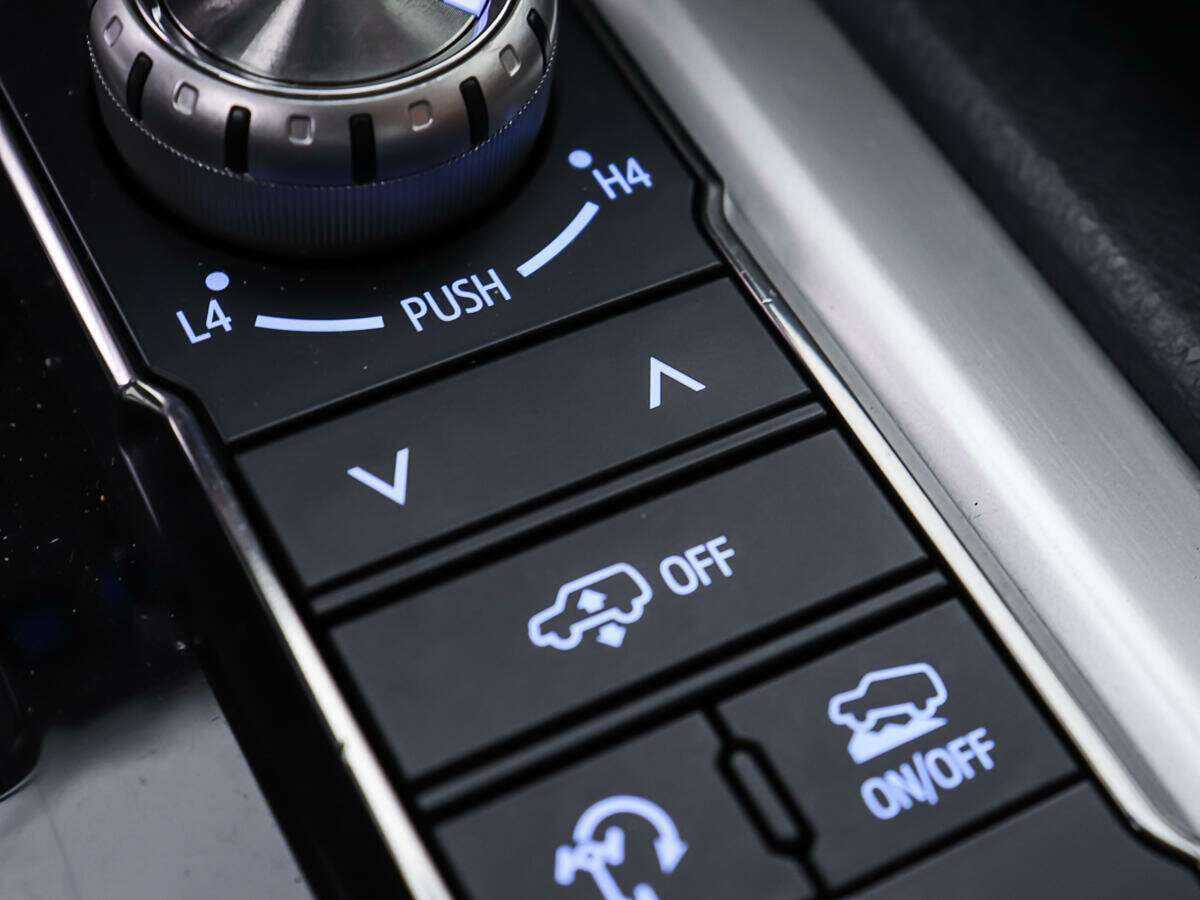 Toyota Land Cruiser с пробегом — 2016 год. Фото: #21