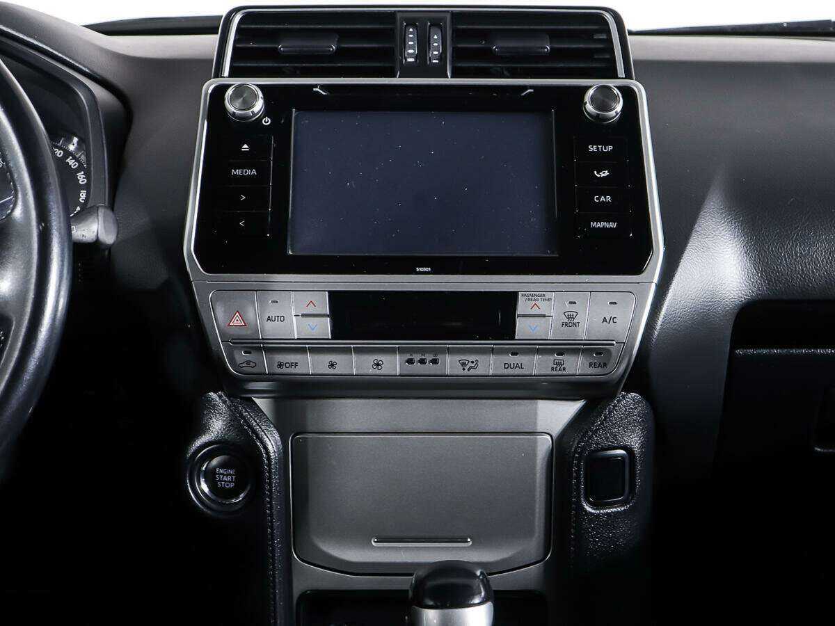 Toyota Land Cruiser Prado с пробегом — 2017 год. Фото: #11