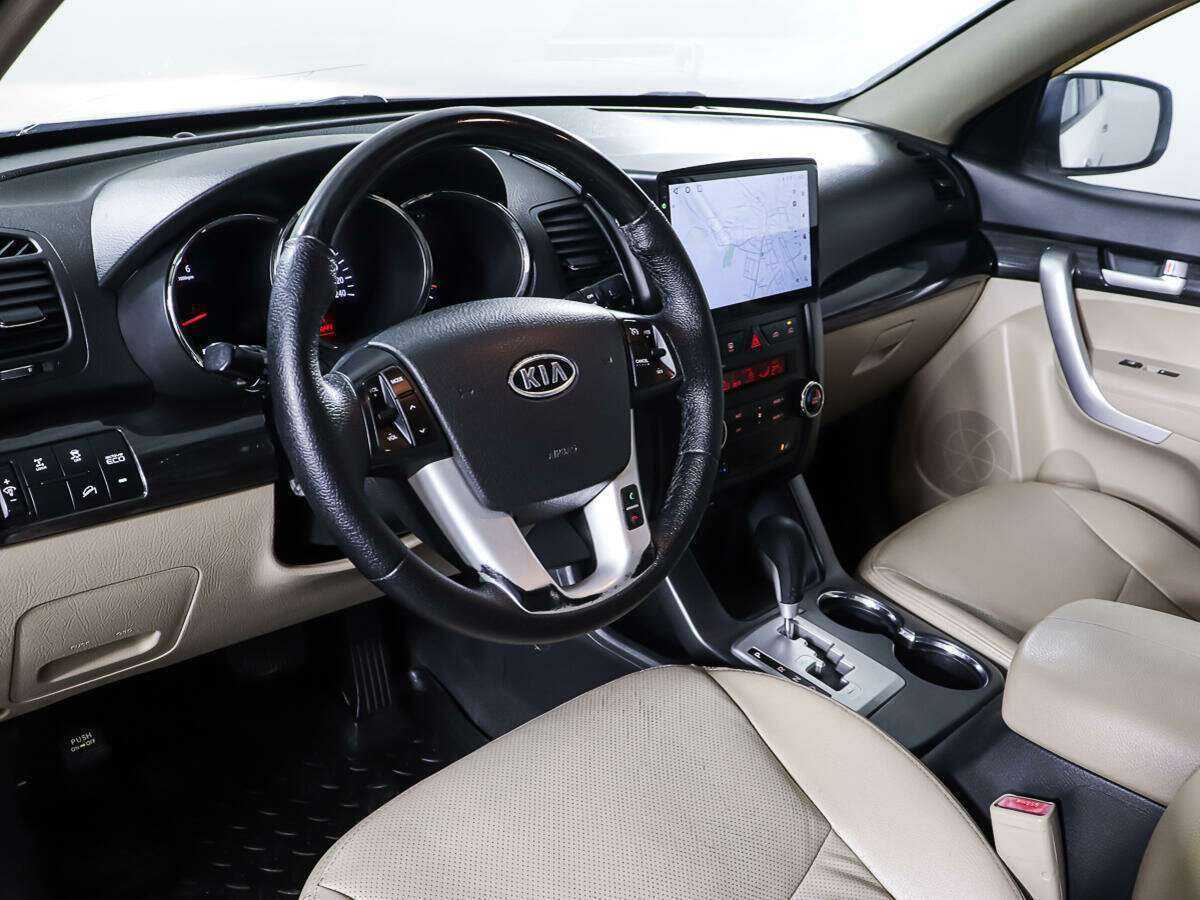Kia Sorento с пробегом — 2010 год. Фото: #10