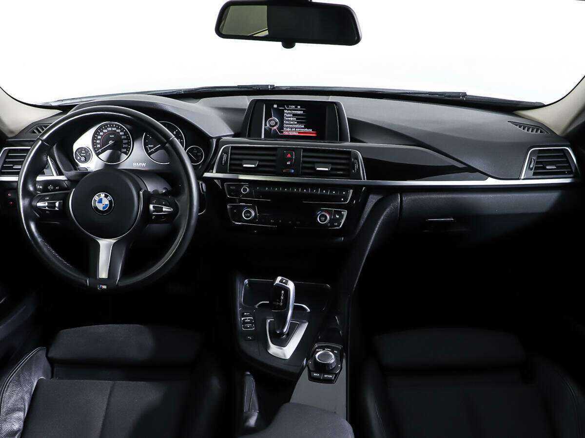 BMW 3 серии с пробегом — 2016 год. Фото: #10