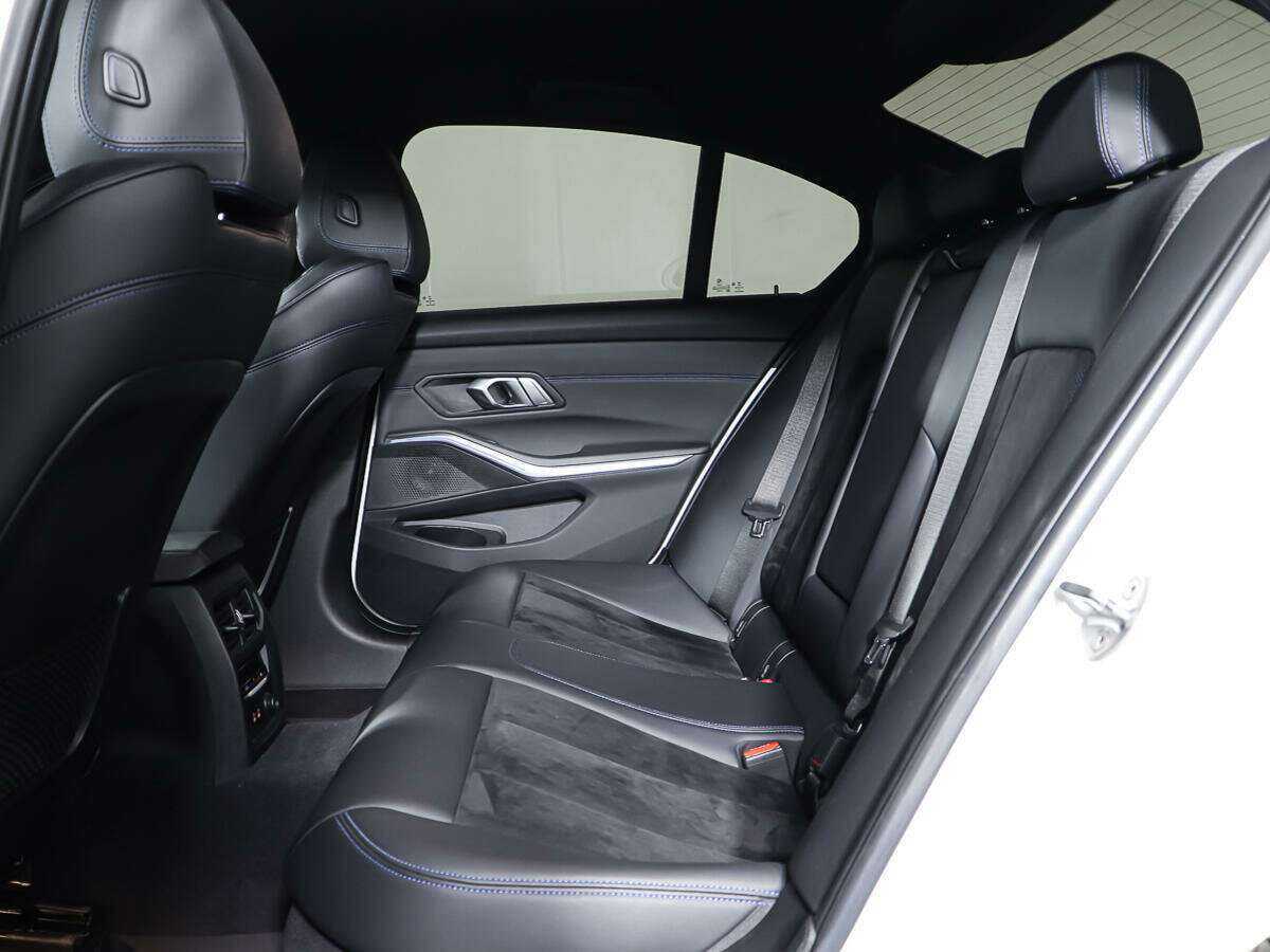 BMW 3 серии с пробегом — 2019 год. Фото: #9