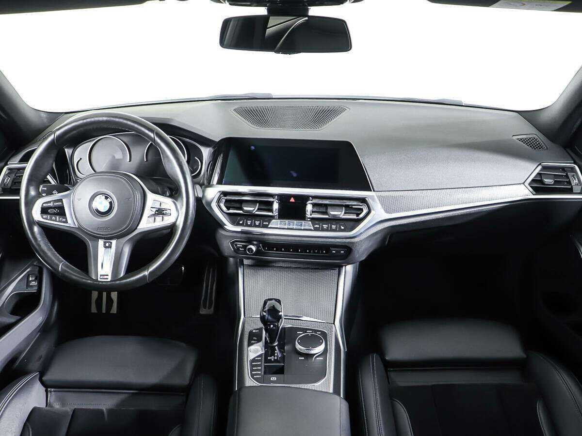 BMW 3 серии с пробегом — 2019 год. Фото: #10
