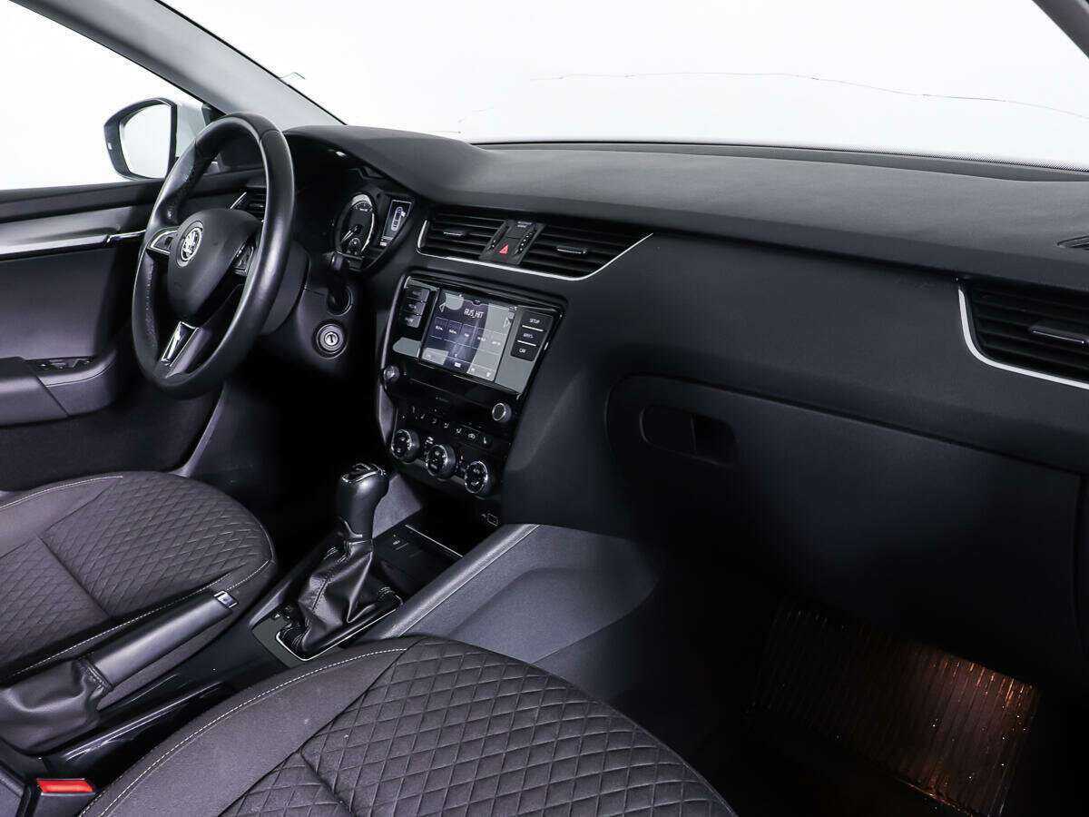 Skoda Octavia с пробегом — 2018 год. Фото: #9