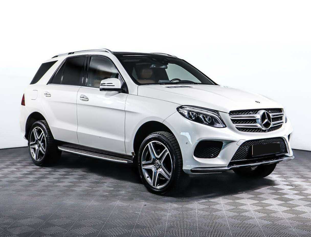 Mercedes-Benz GLE с пробегом — 2015 год. Фото: #2