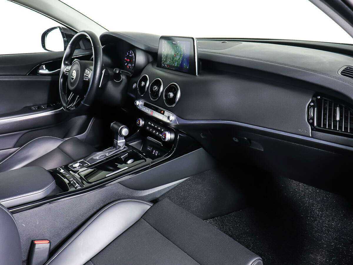 Kia Stinger с пробегом — 2019 год. Фото: #8
