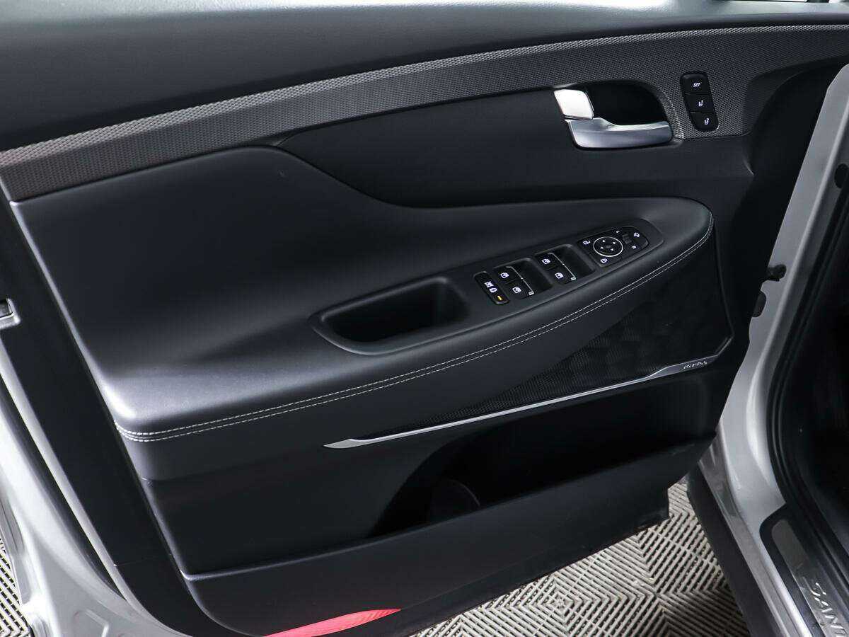 Hyundai Santa Fe с пробегом — 2020 год. Фото: #15