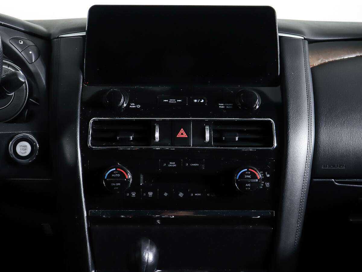 Infiniti QX80 с пробегом — 2014 год. Фото: #11