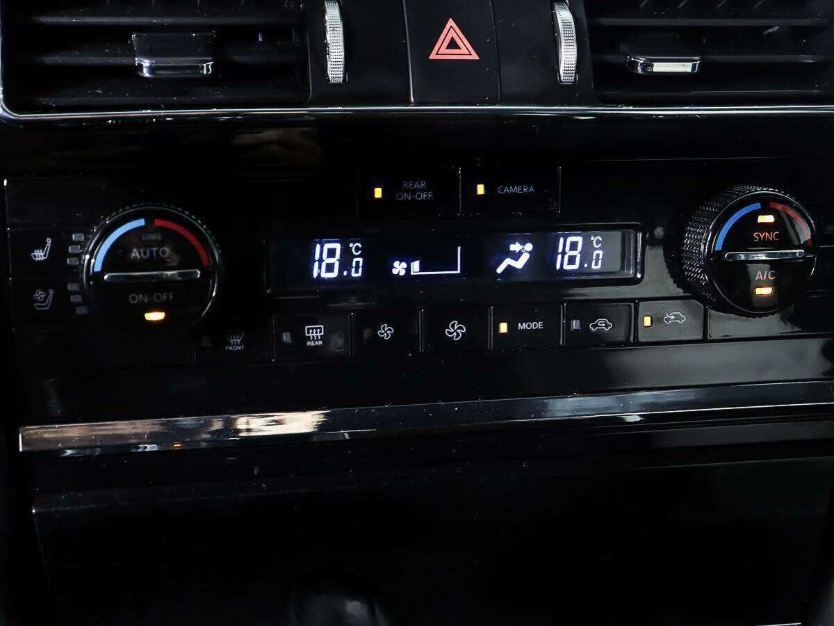 Infiniti QX80 с пробегом — 2014 год. Фото: #20