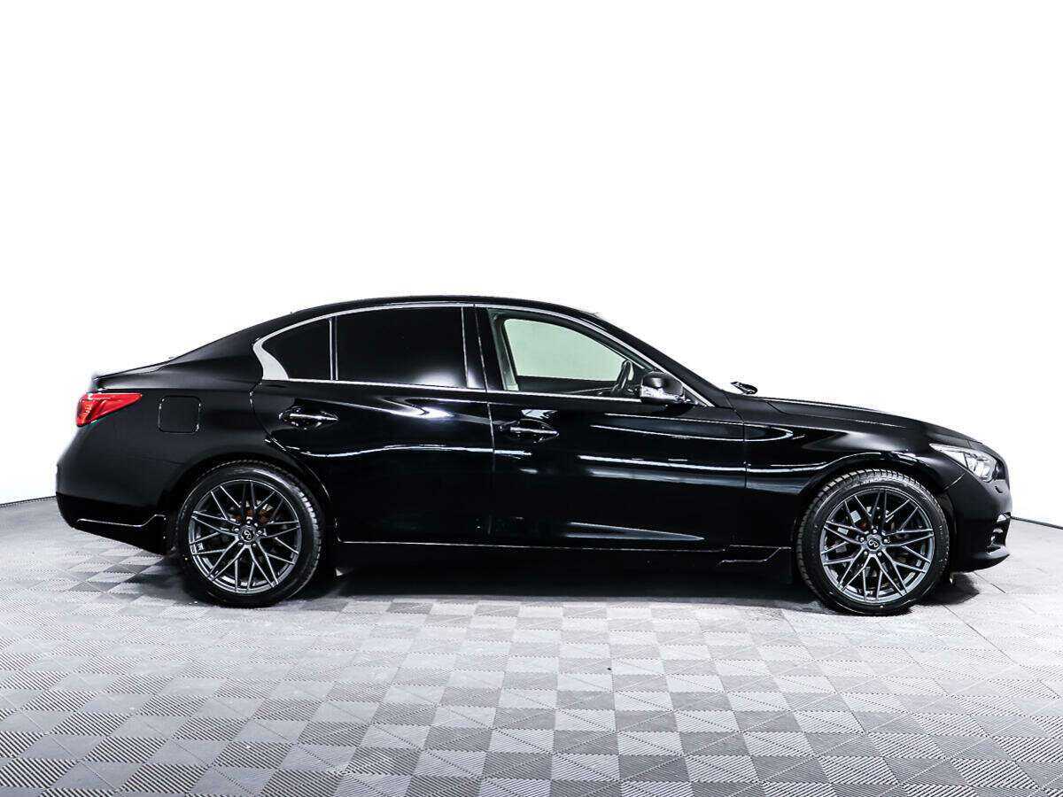Infiniti Q50 с пробегом — 2014 год. Фото: #3