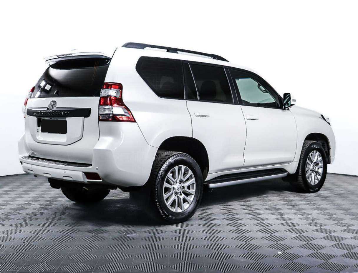 Toyota Land Cruiser Prado с пробегом — 2014 год. Фото: #4