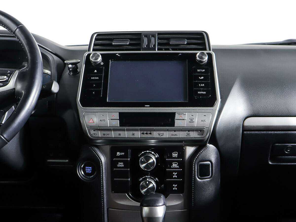 Toyota Land Cruiser Prado с пробегом — 2017 год. Фото: #11