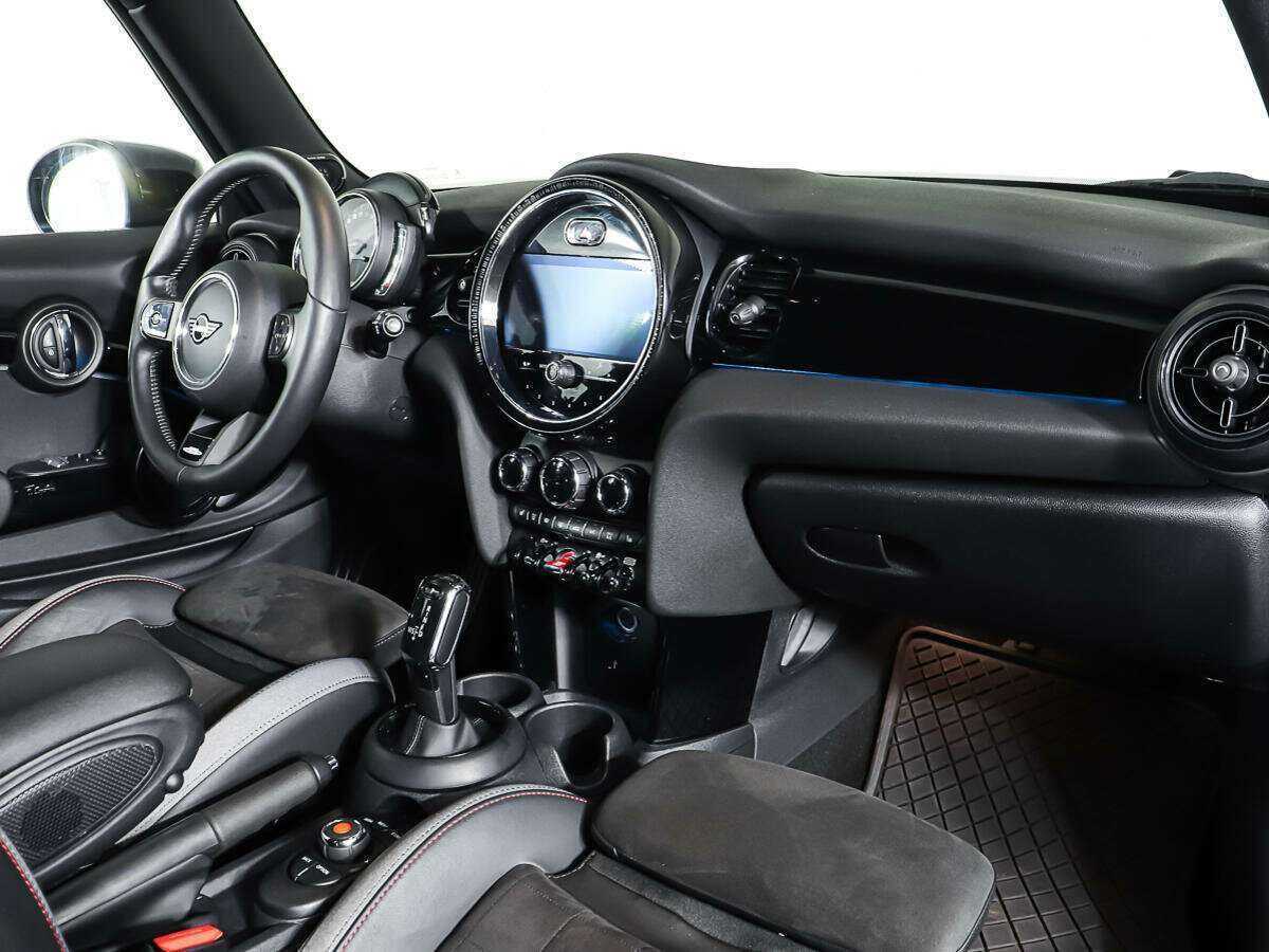 Mini Hatch с пробегом — 2021 год. Фото: #8