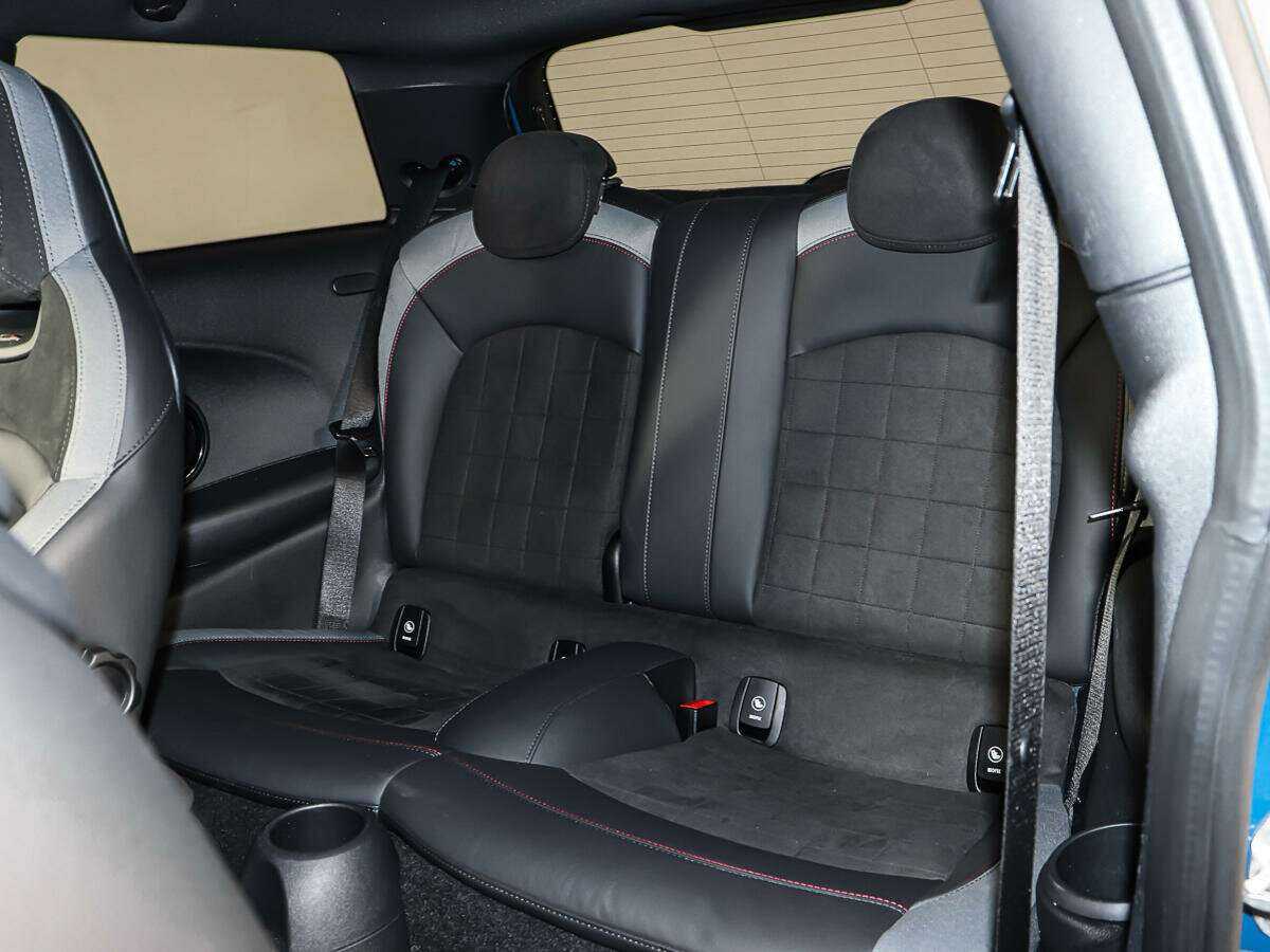 Mini Hatch с пробегом — 2021 год. Фото: #9