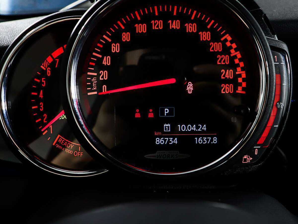 Mini Hatch с пробегом — 2021 год. Фото: #13