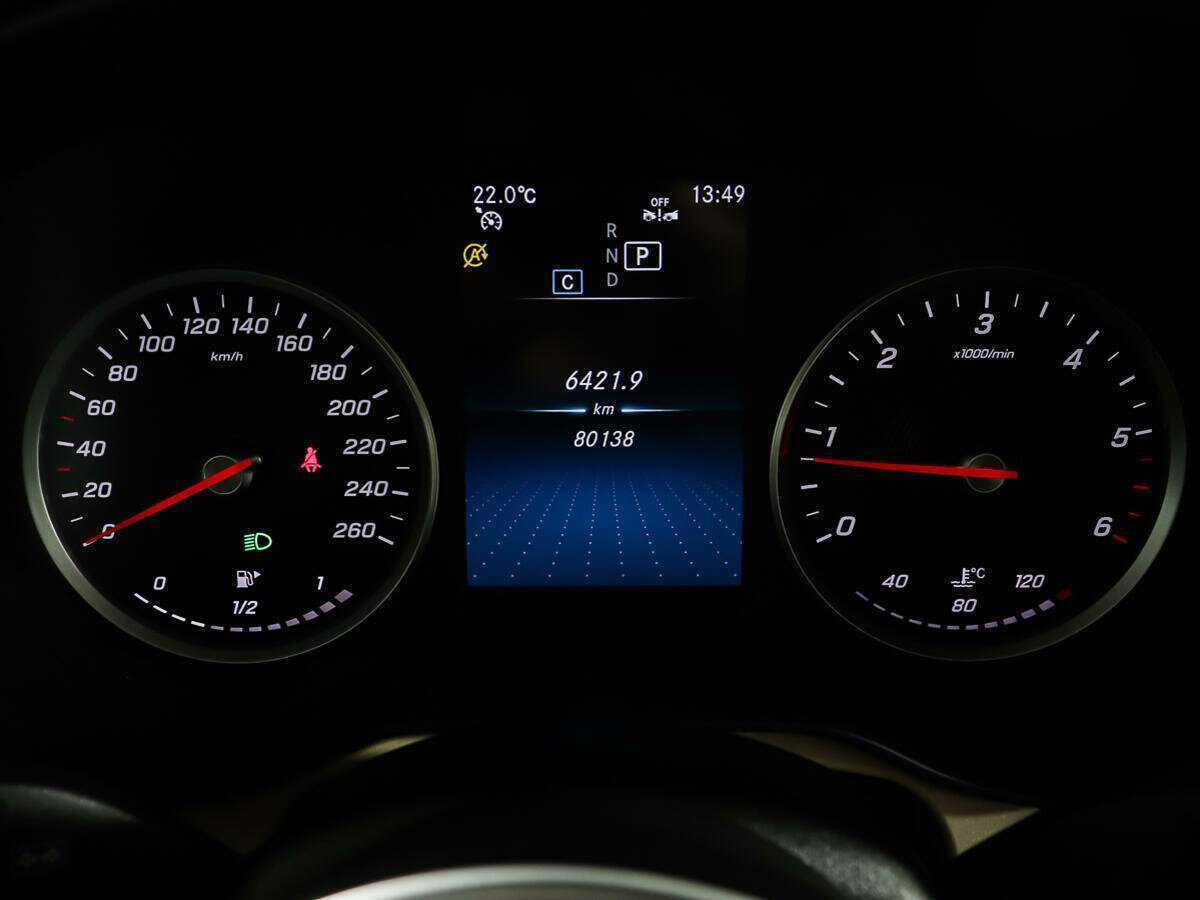 Mercedes-Benz GLC с пробегом — 2021 год. Фото: #13