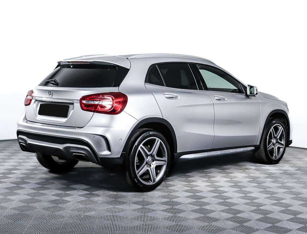 Mercedes-Benz GLA с пробегом — 2015 год. Фото: #4